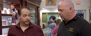 PSA/DNA Principal Autograph Authenticator Steve Grad (seen here in discussion with Rick Harrison at a videotaping of 'Pawn Stars') will meet with collectors and accept submissions at the June 2014 Long Beach Expo.
